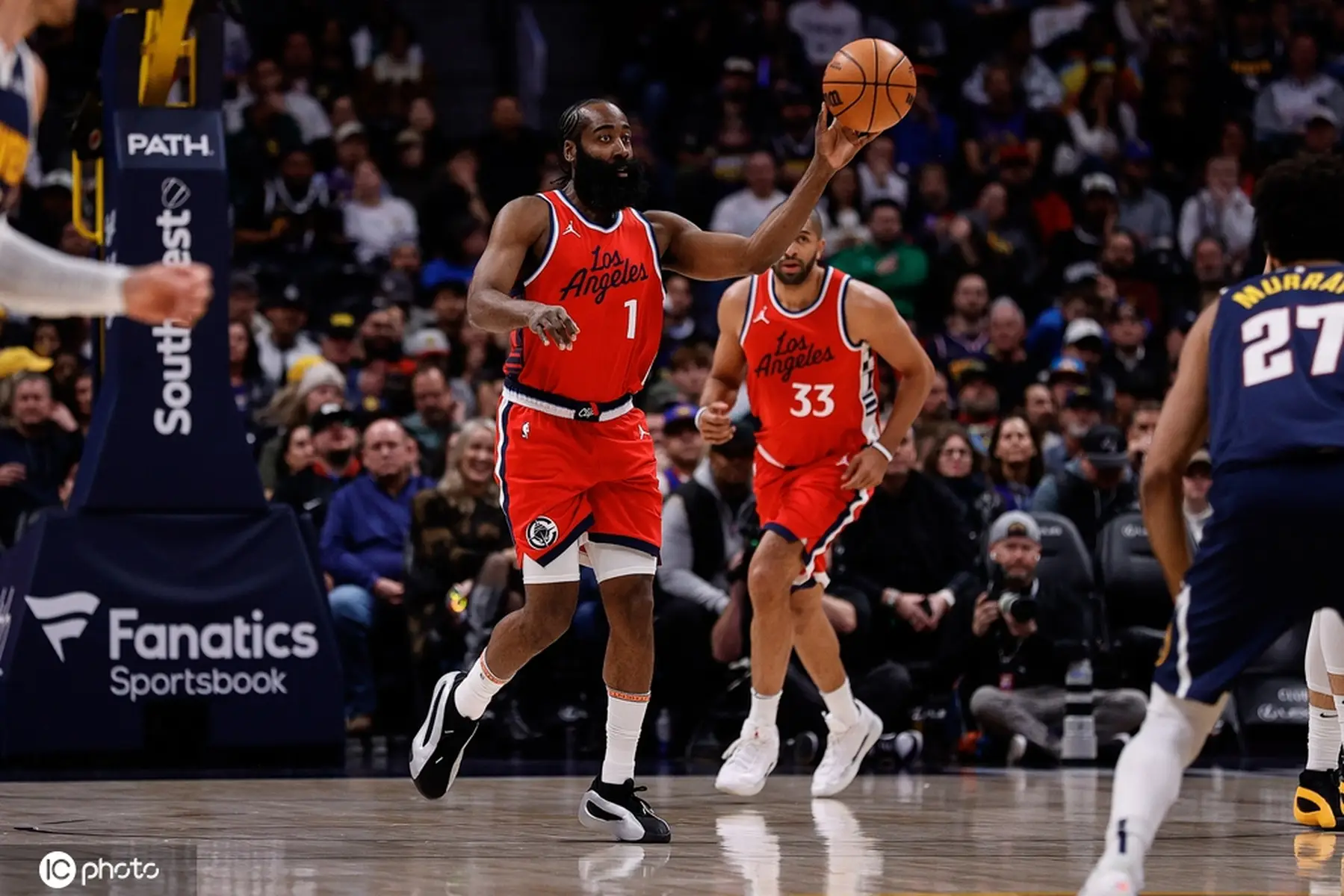 AYX游戏入口 快船引发争议！，哈登官方宣布大比分获胜新规上演精彩一战