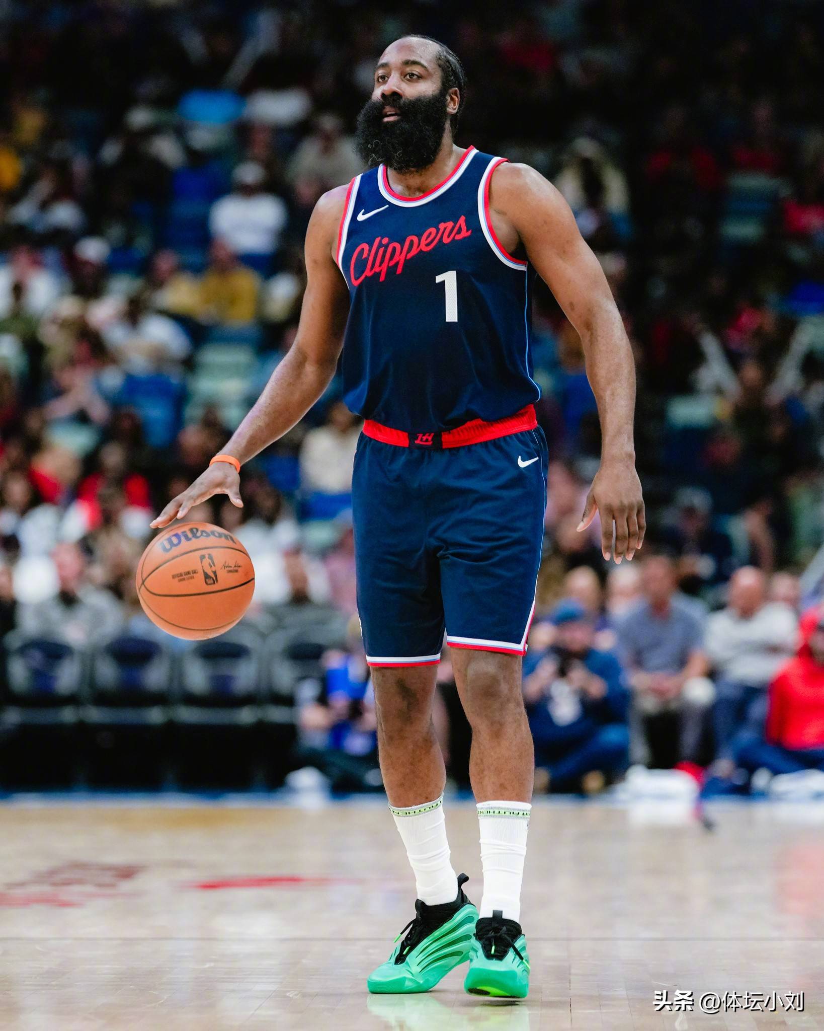 爱游戏官网包含社区盾国际比赛日再迎强敌，洛杉矶快船再遭质疑，主帅态度：管理层满意，身体对抗强度拉满的词条