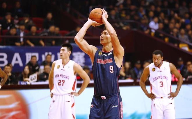 爱游戏注册金州勇士冲刺阶段迎来里程碑，志在CBA常规赛名次提升，引发热议，资深球员宣示担当的简单介绍